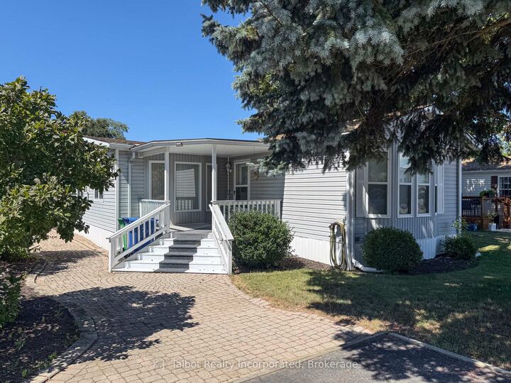 Property Photo:  55 Algonquin Lane  ON N7A 3Y2 
