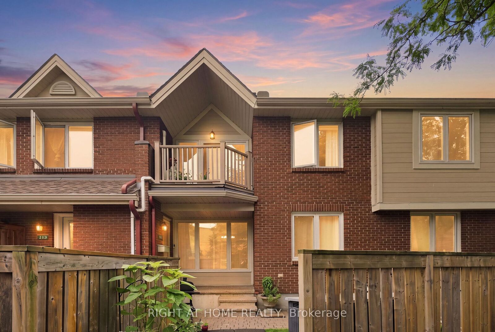 Property Photo:  1750 Marsala Crescent 112  ON K4A 2G6 
