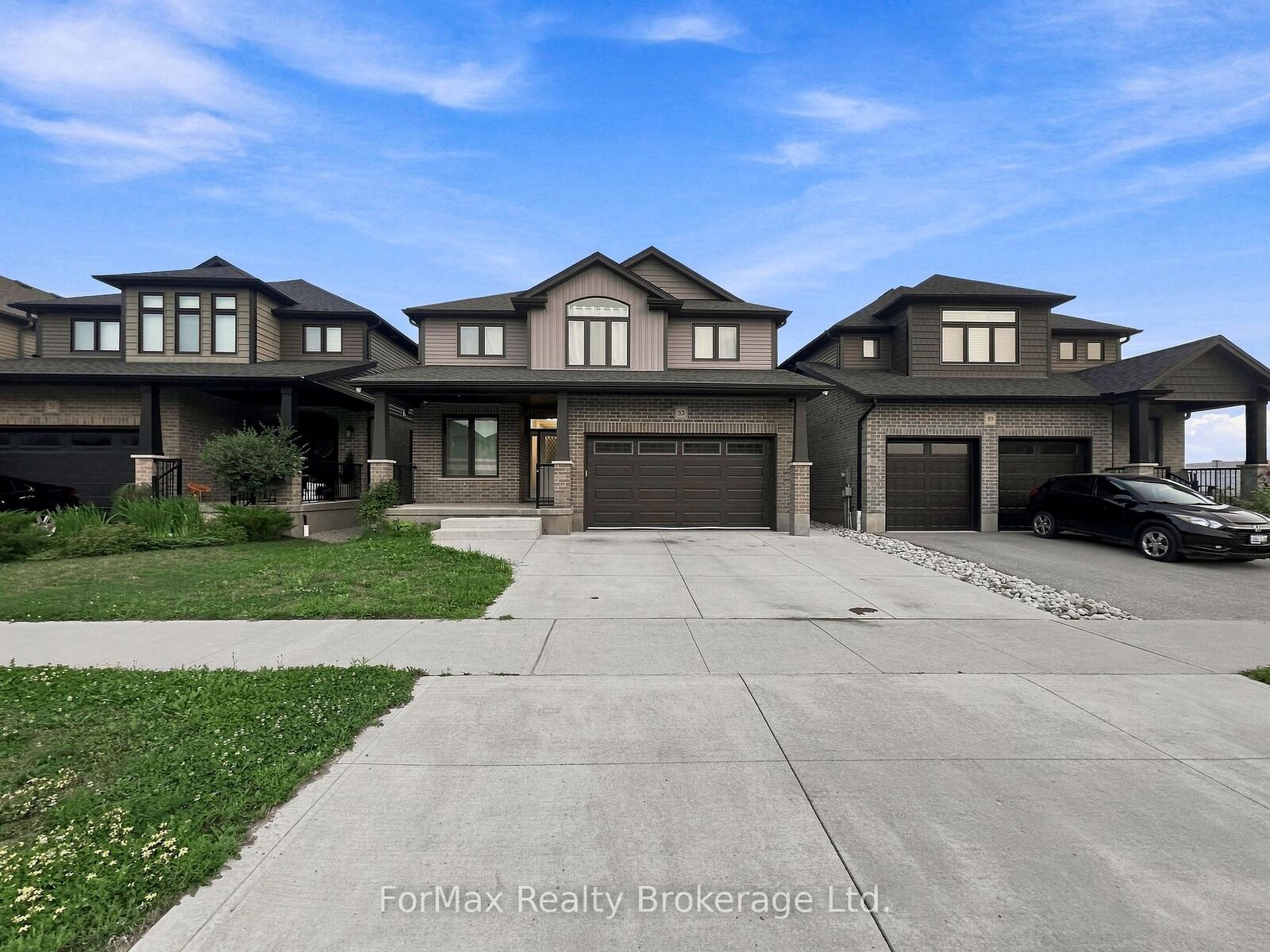 Property Photo: 55 Loxleigh Lane ON N0B 1M0
