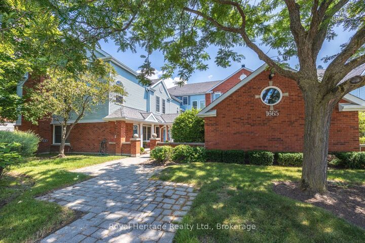 Property Photo: 1665 Nash E-16 Drive ON L1E 1S8