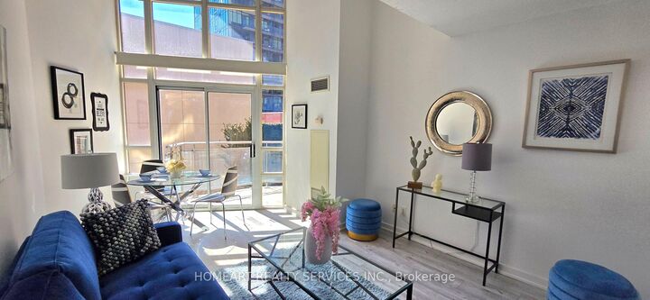 255 Richmond Street E 404 — photo 1