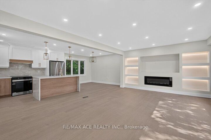 Property Photo:  11 Faircroft Boulevard  ON M1N 2W9 
