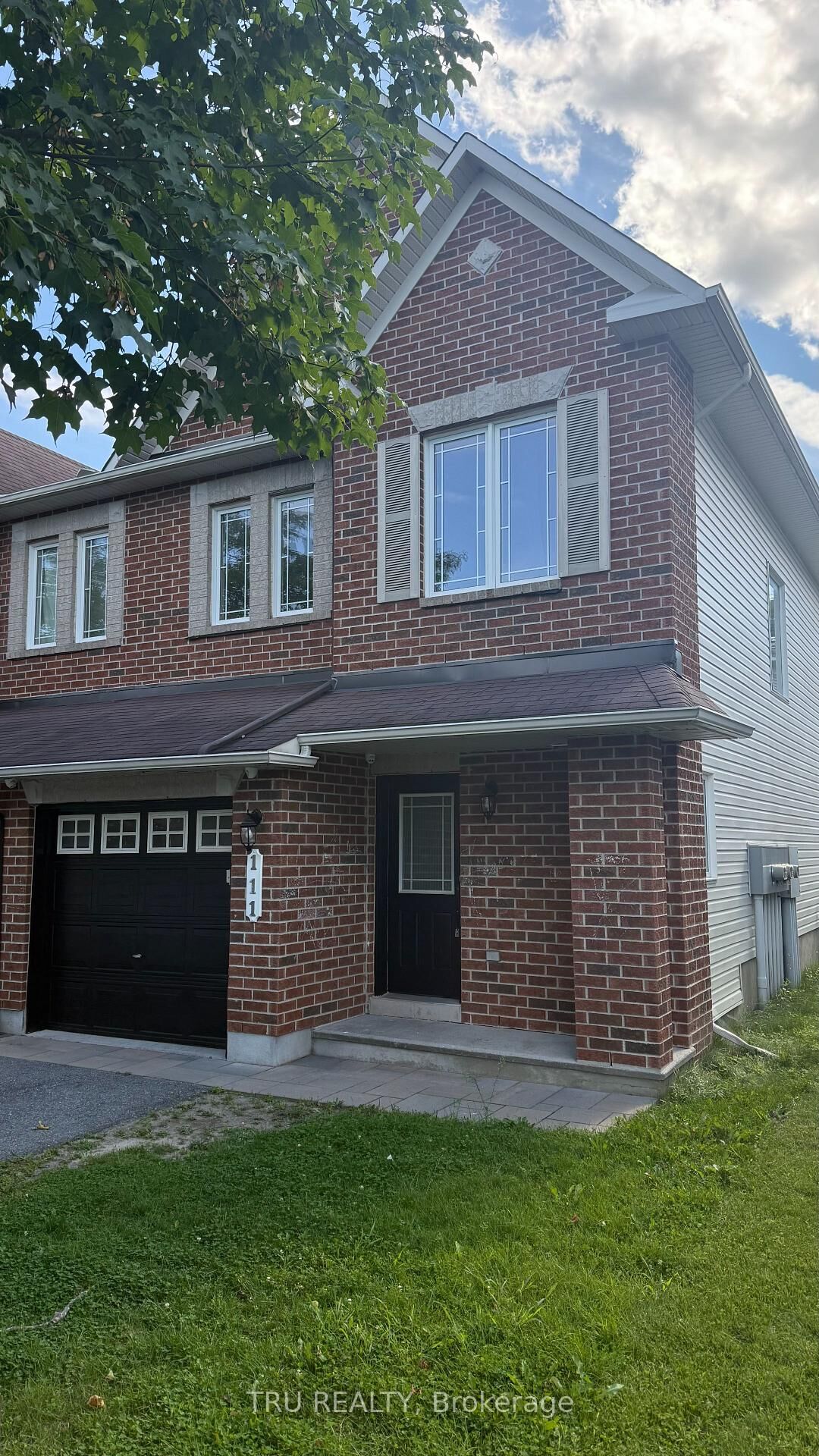 Photo de la propriété: 111 Woodmill Terrace ON K2K 0B8
