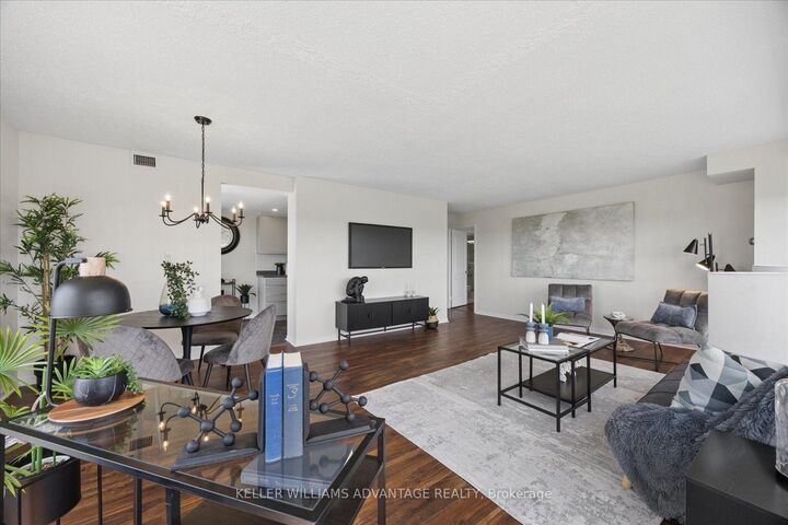 Property Photo: 712 Rossland Road E 903 ON L1N 9E8