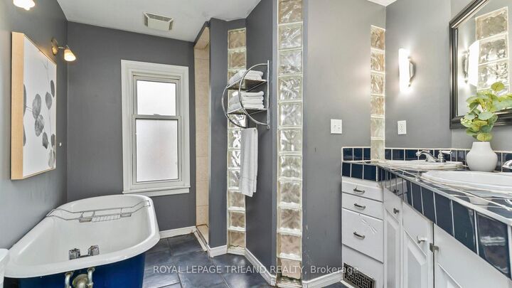 Property Photo: 41 Gunn Street ON N6G 1C6
