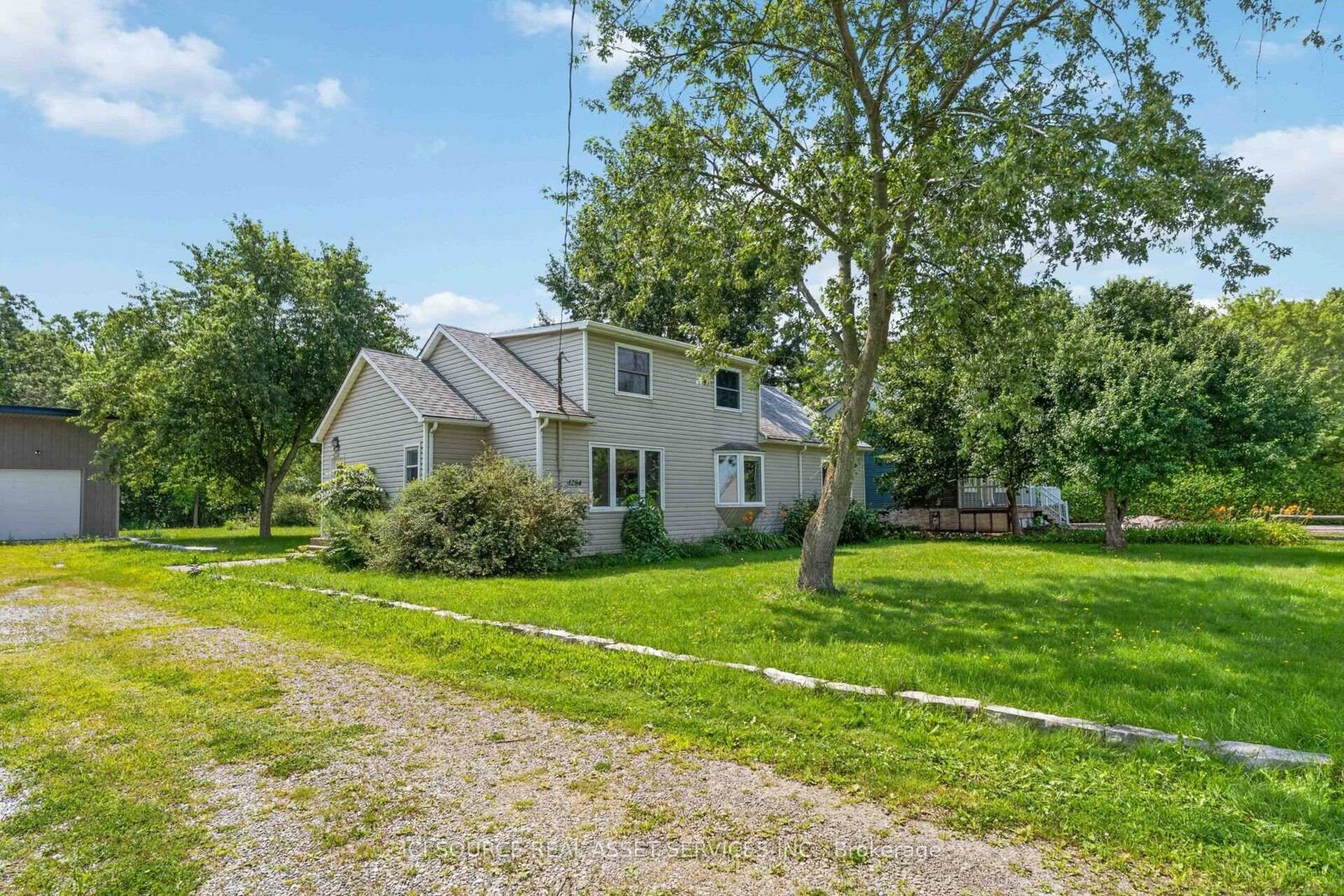 Property Photo: 4284 Fly Road ON L0R 1G0
