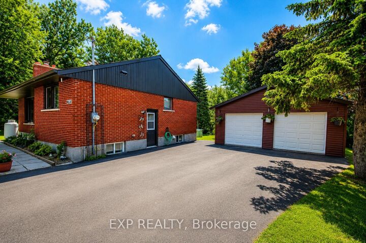 Property Photo:  4614 Donnelly Drive  ON K0G 1N0 