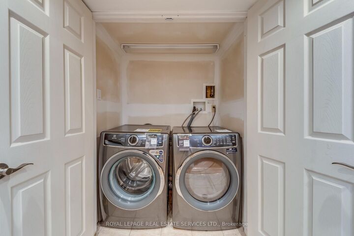 3390 Chartrand Crescent — photo 1