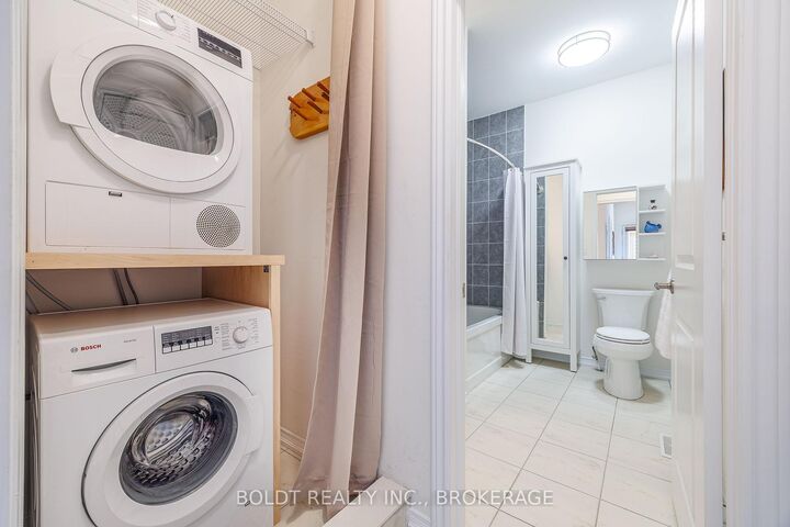 Property Photo: 35 Cosmopolitan Common ON L2M 0B8