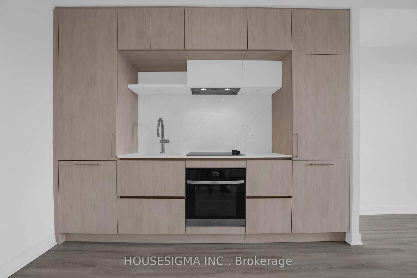 Property Photo: 6 David Eyer Road 316 ON L4S 0N5