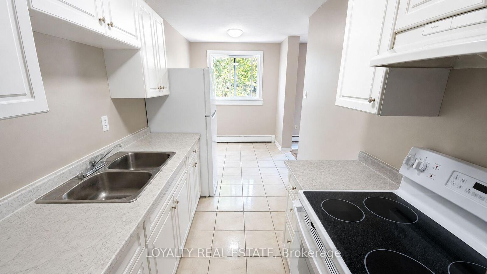 Property Photo:  601 Barber Avenue N 306  ON N4W 1S4 