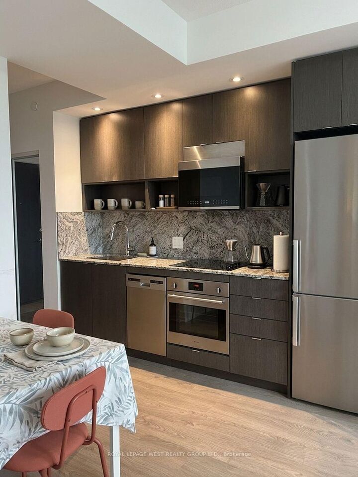 Property Photo:  9 Mabelle Avenue 3015  ON M9A 4Y1 
