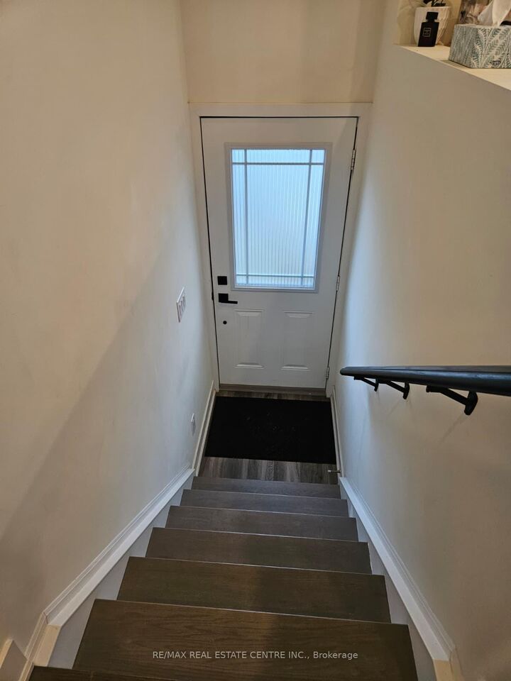 Property Photo:  49 Edenrock Drive  ON L8E 0G6 