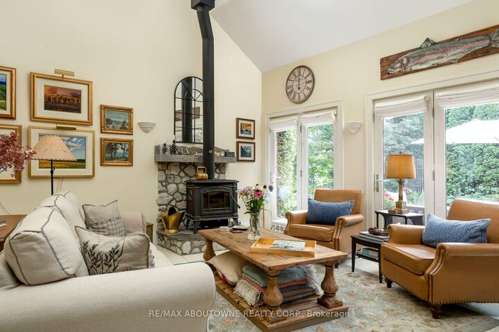Property Photo: 23 Alice Street E ON N0H 2P0