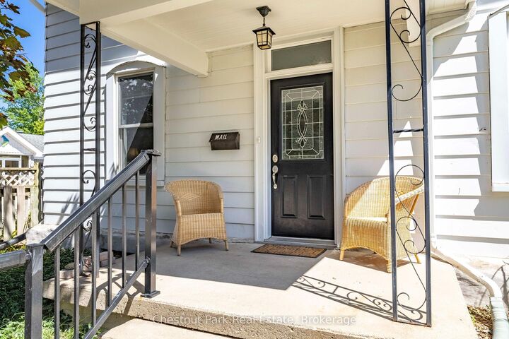 Property Photo: 755 4th Avenue E ON N4K 2N5