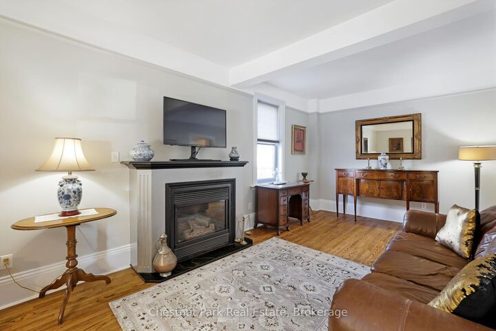 Property Photo:  755 4th Avenue E  ON N4K 2N5 