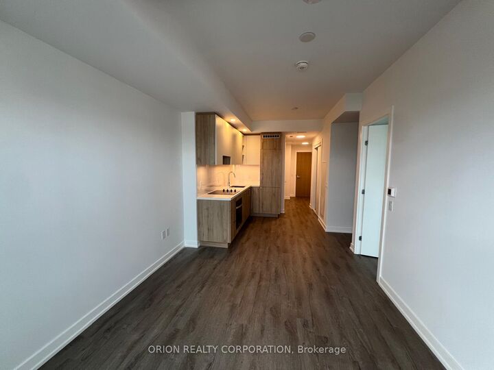 Property Photo:  5 Meadowdale Road 703  ON L4K 0C7 