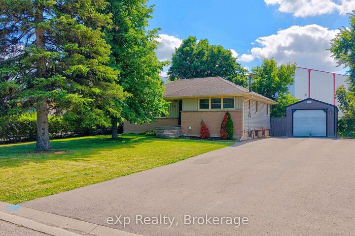 18 Willowdale Street — photo 1