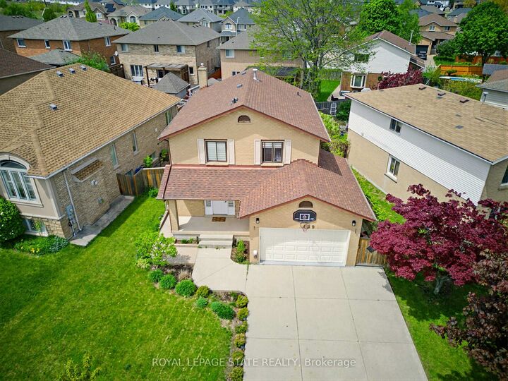 Property Photo:  459 Dicenzo Drive  ON L9B 2C4 