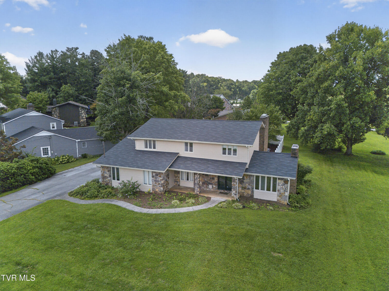 Property Photo: 102 Sandpiper Circle TN 37663