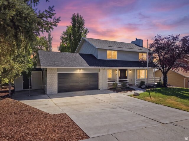 Property Photo: 472 E 1930 N UT 84097