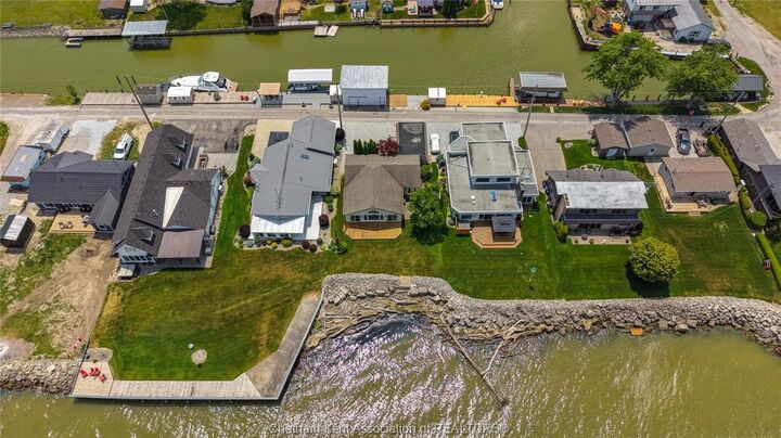 Property Photo: 19060 Peninsula Street ON N0P 2L0