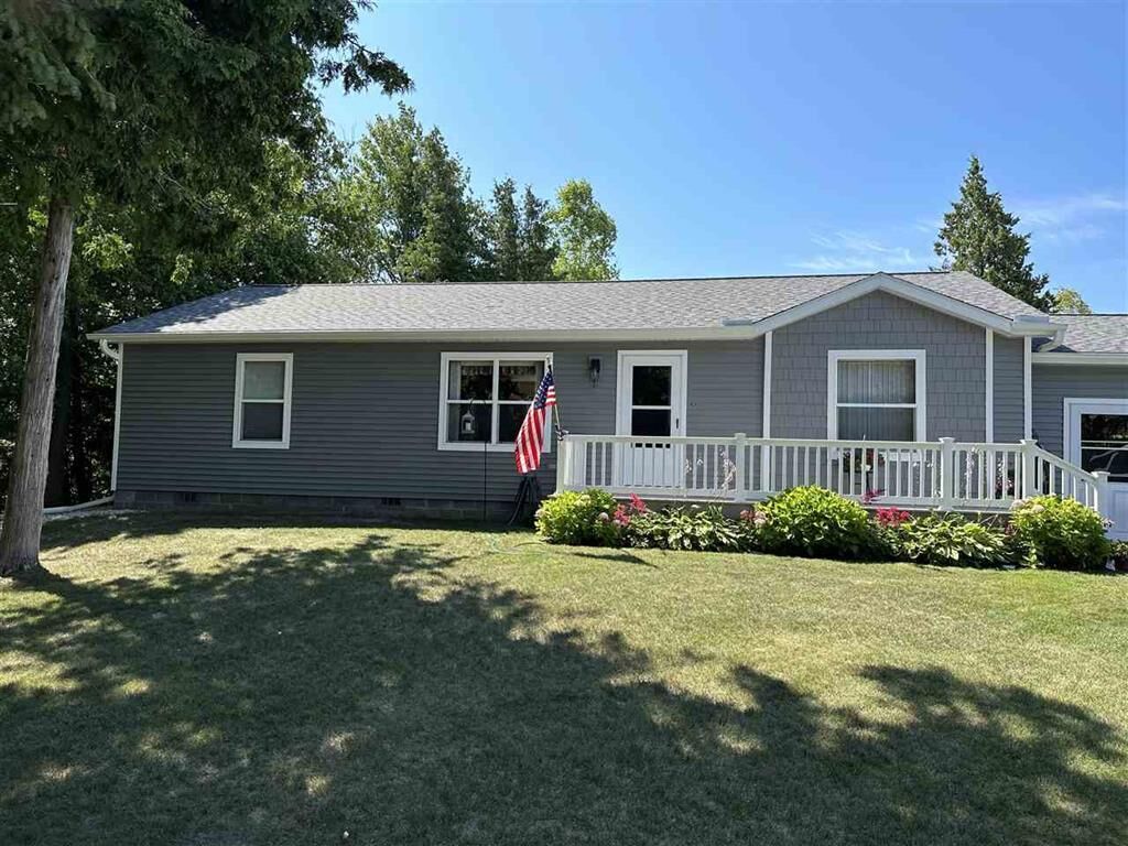 Property Photo: 451 Cadillac Street MI 49701