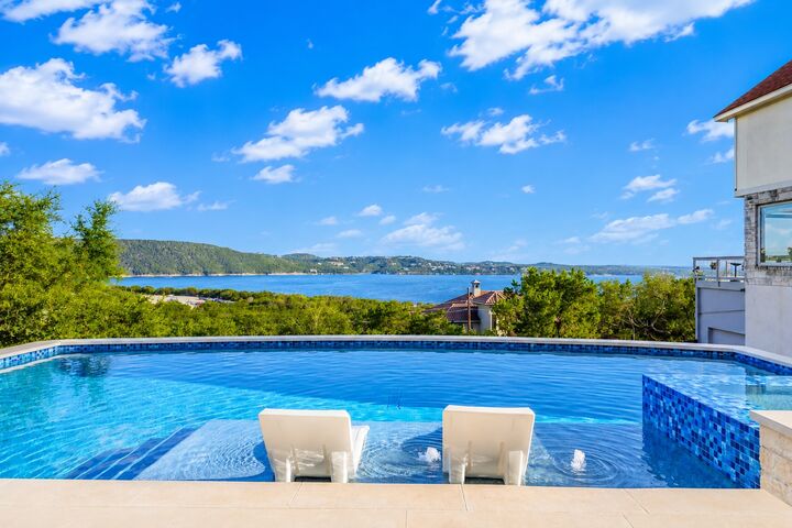 Property Photo:  13805 Skyline Drive  TX 78732 