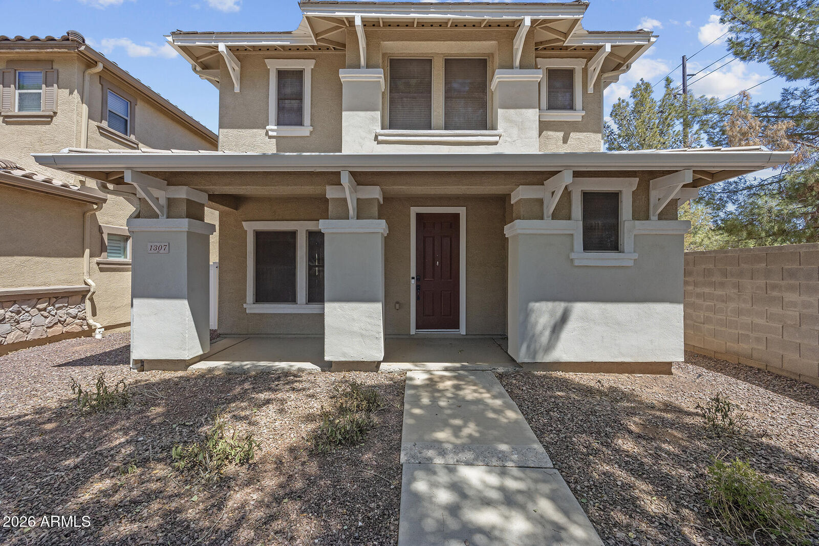 Property Photo:  1307 S Joshua Tree Lane  AZ 85296 