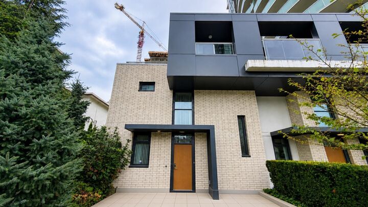 6638 Dunblane Avenue 1 — photo 1