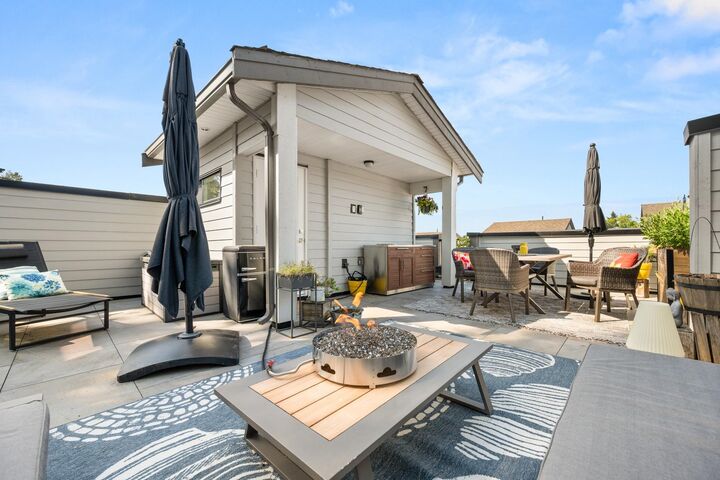 Property Photo: 16433 19 Avenue 173 BC V3Z 0Z1