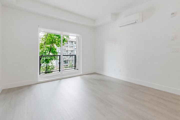 Property Photo: 3480 146A Street 418 BC V4P 0H6