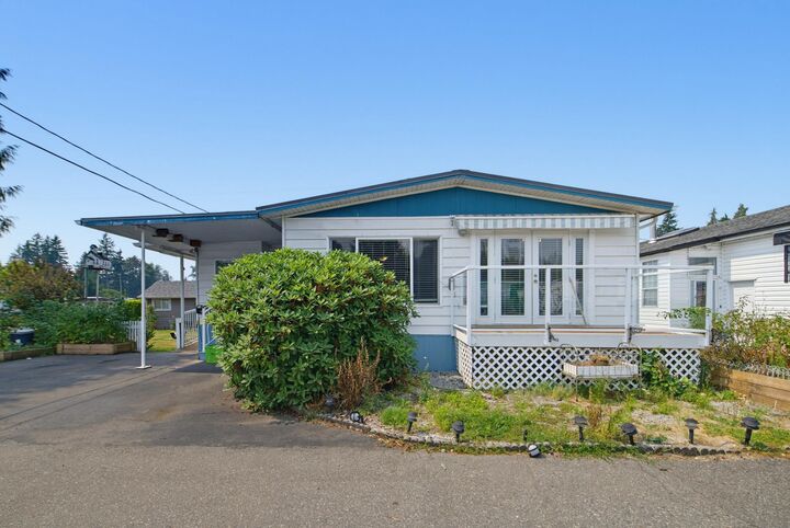 Property Photo: 4426 232 Street 12 BC V2Z 2S2