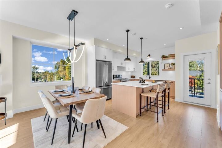 Property Photo: 10392 240A Street 4 BC V2W 1G3
