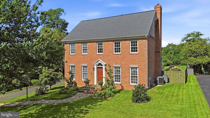 Property Photo:  105 Foxbury Lane  VA 22602 