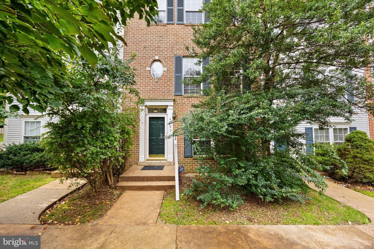 Property Photo: 4097 Fountainside Lane VA 22030
