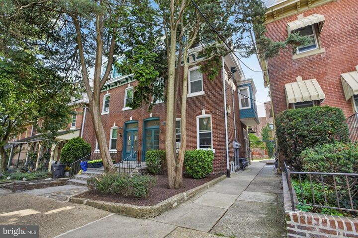 Property Photo:  1020 W 8th Street  DE 19806 