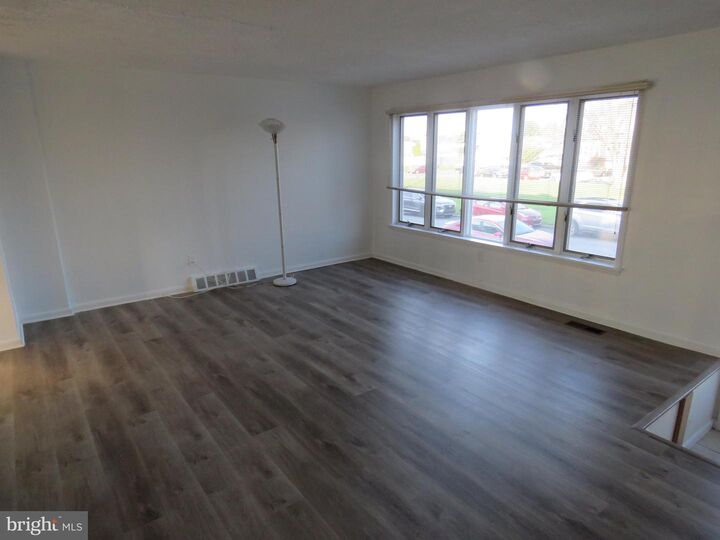 Property Photo: 3712 Mechanicsville Place PA 19154