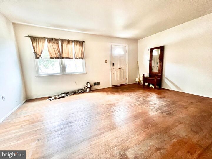 Property Photo: 14759 Barksdale Street VA 22193