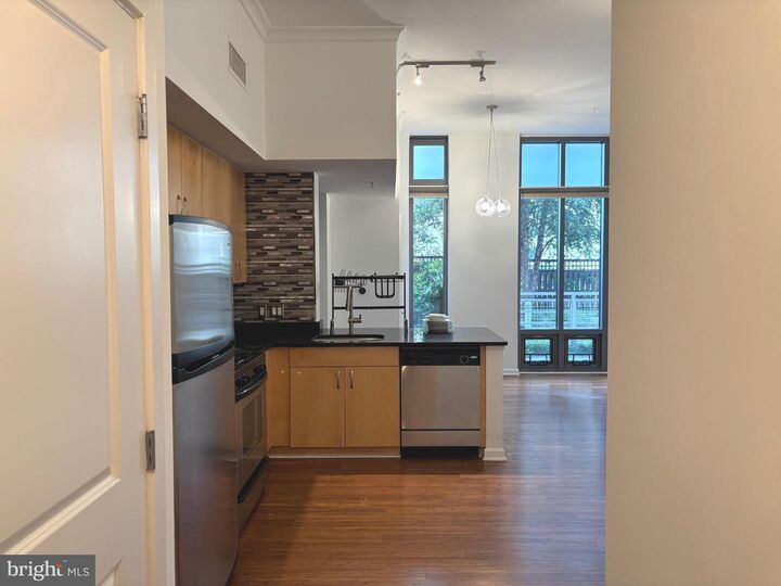 Property Photo: 440 L Street NW 114 DC 20001