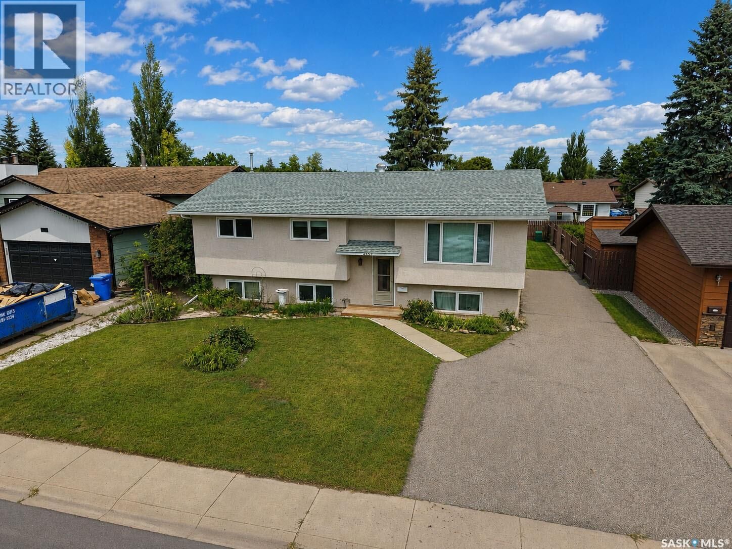 Property Photo: 3352 Dent Crescent SK S6V 7H1