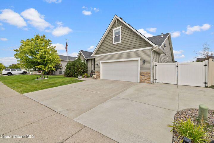 Property Photo:  8729 N Boysenberry Loop  ID 83835 