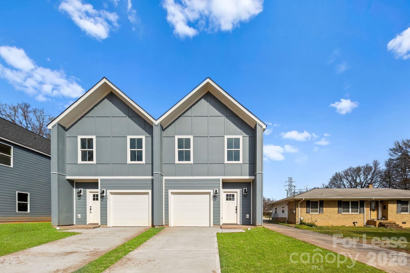 Property Photo:  341 N Hoskins Road  NC 28216 