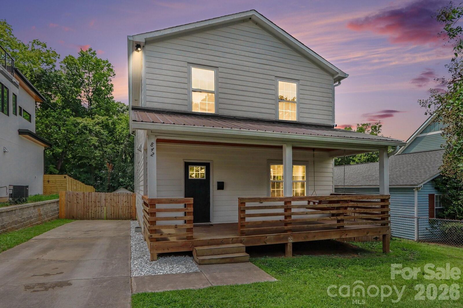 Property Photo: 842 Belmont Avenue NC 28205