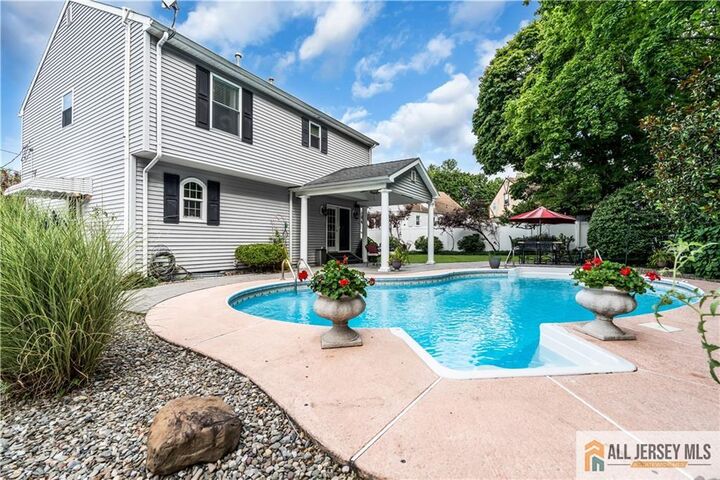 Property Photo:  8 Highview Road  NJ 08816 