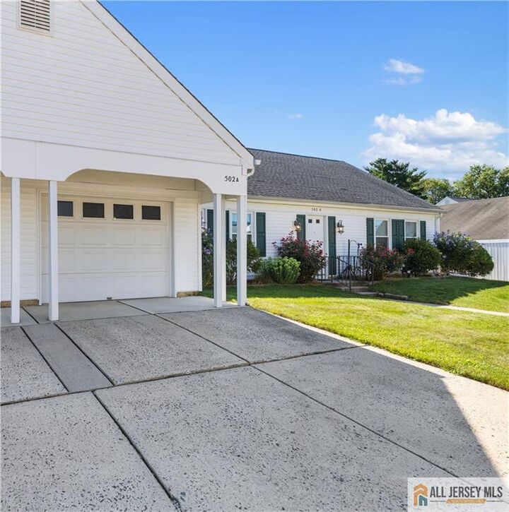 Property Photo: 502 Springfield Way 502A NJ 08831