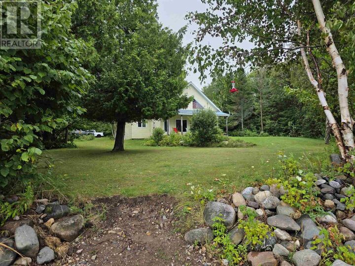 Property Photo: 5377 Ellwood Blvd ON P0R 1G0