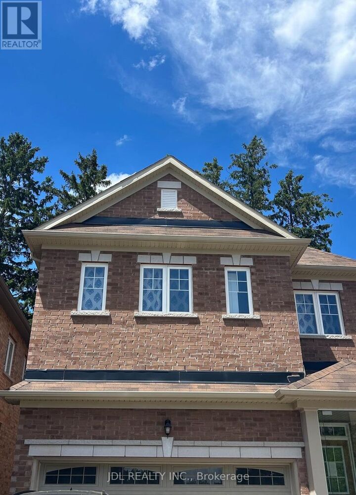 Property Photo: 15 Wildflower Way ON M1E 2T1