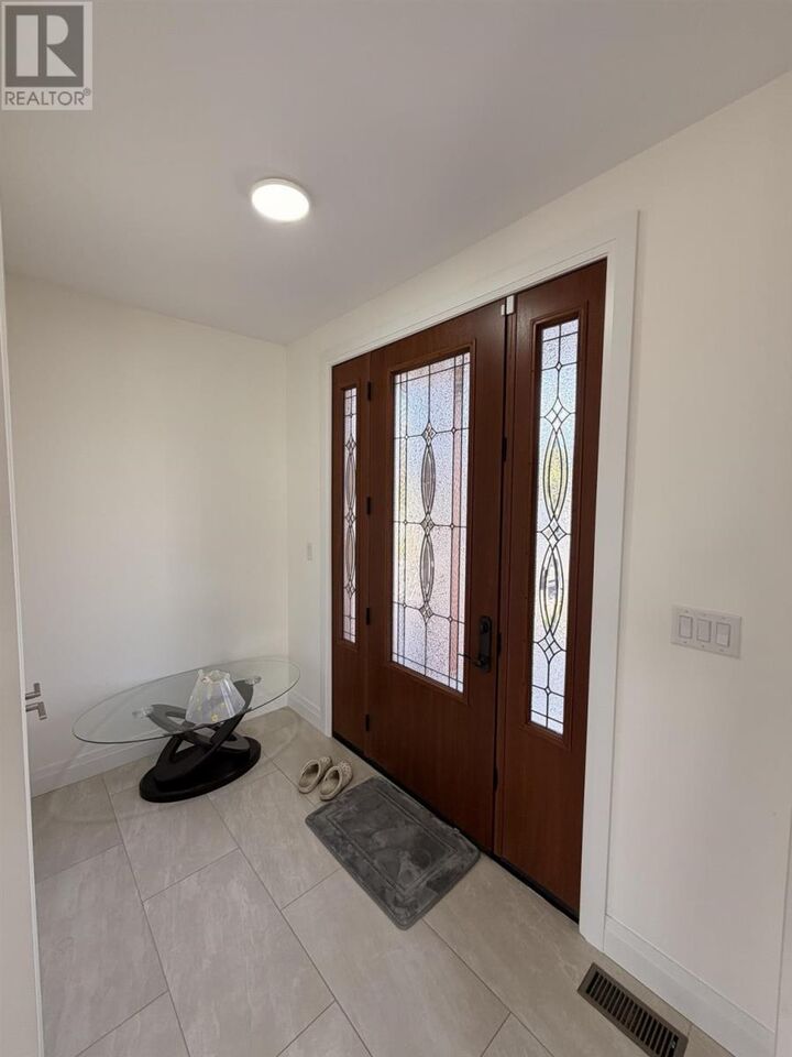 Property Photo:  35 Mulberry St  ON P6B 0G2 