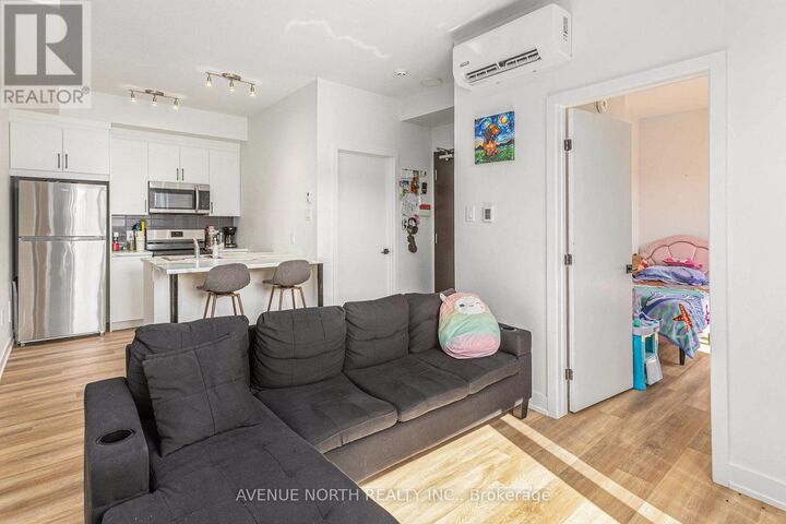 Property Photo:  391 Dieppe Street 02  ON K1L 6V3 